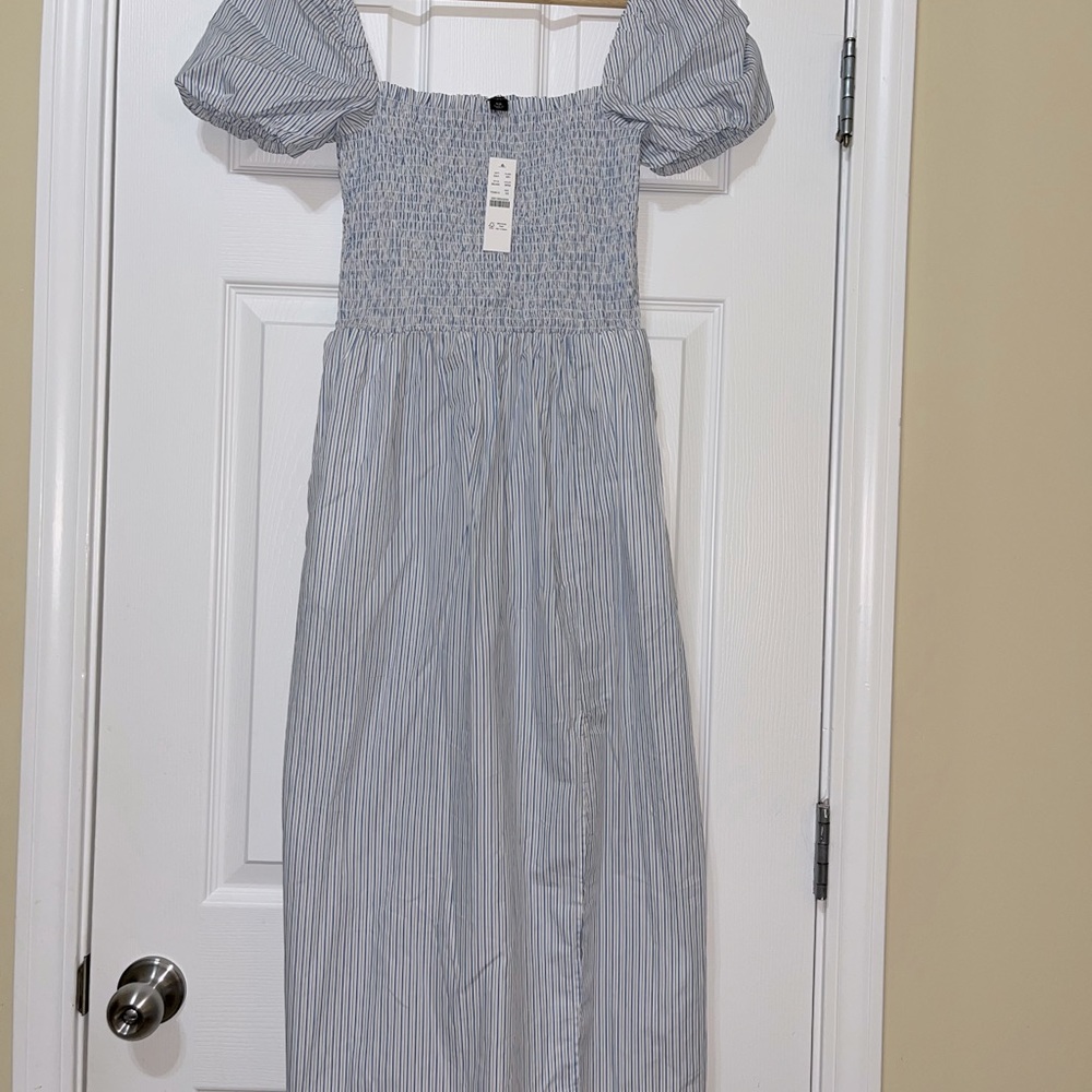 J. Crew smocked puff-sleeve midi striped dress in XS.